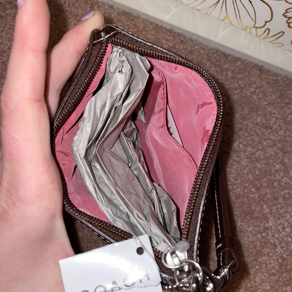 NWT Coach Wallet Wristlet - Picture 4 of 5